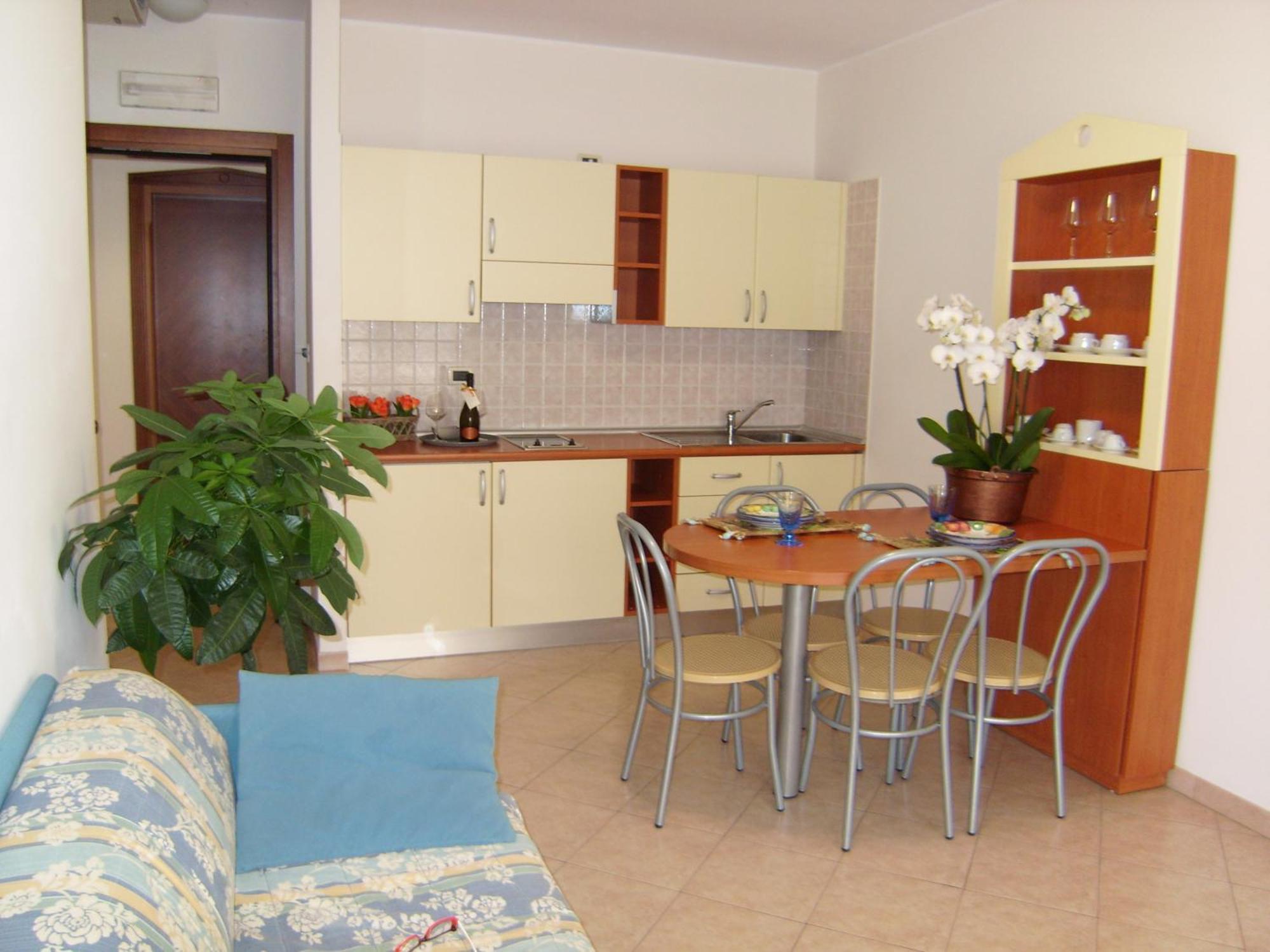 Residence Torre Del Mar Alba Adriatica Rom bilde