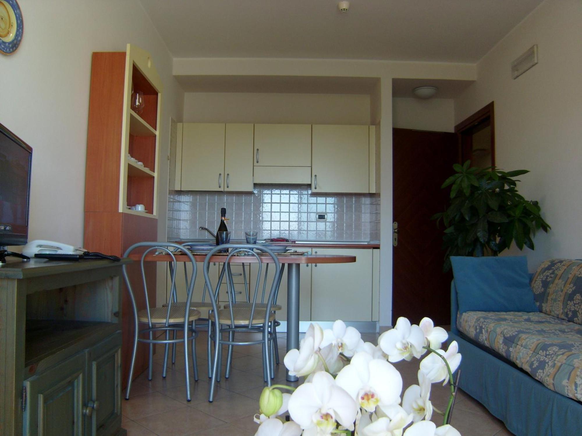 Residence Torre Del Mar Alba Adriatica Rom bilde
