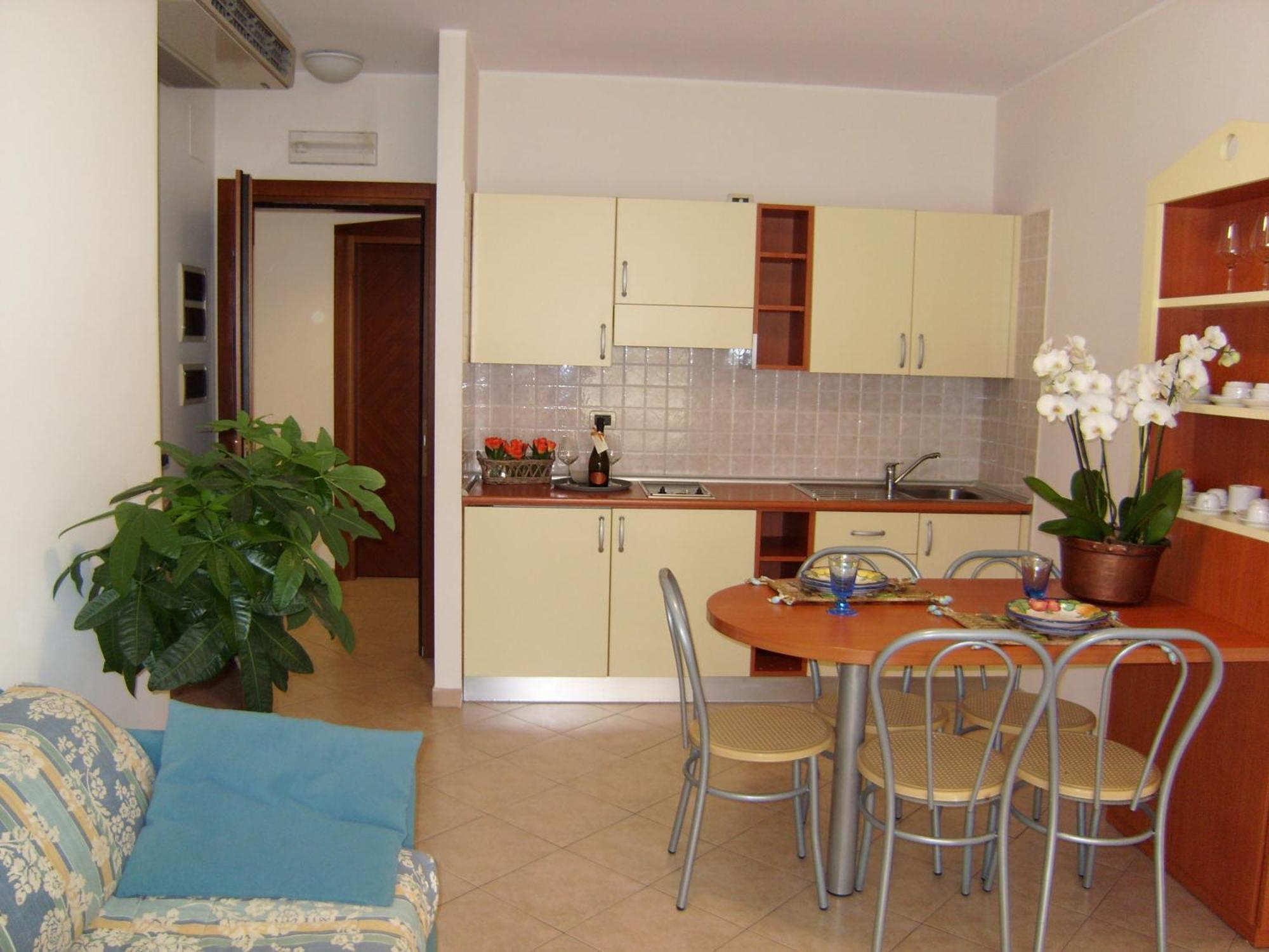 Residence Torre Del Mar Alba Adriatica Rom bilde